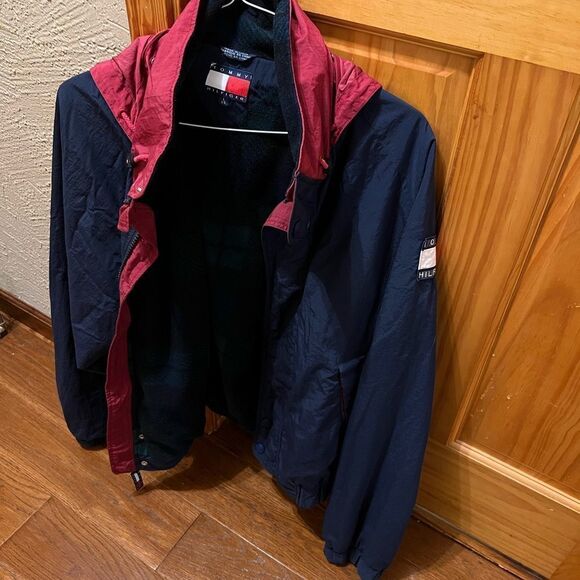 Vintage Tommy Hilfiger coat size large - Picture 1 of 9